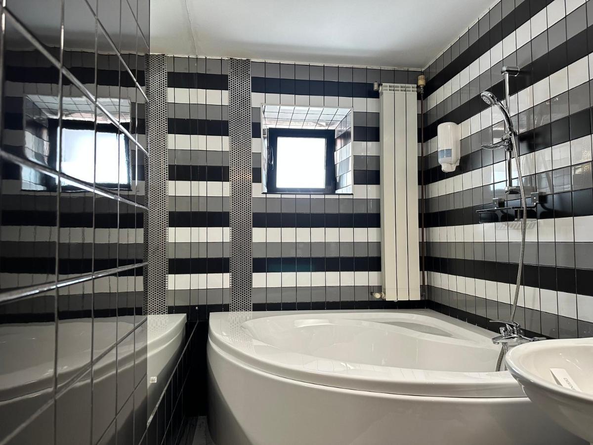Nerva Traian Studio Apartment Букурещ Екстериор снимка